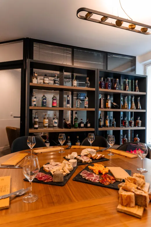 Nourritour — Food & Wine