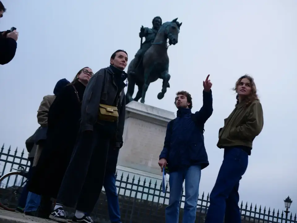 The group at the statue of Henri IV on the Pont Neuf